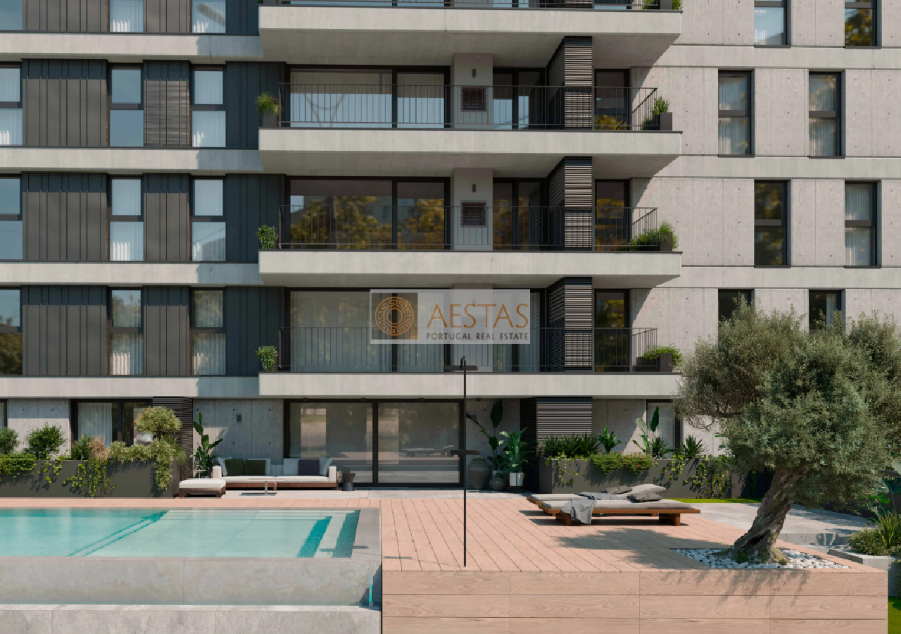 3 bed Apartment in Porto