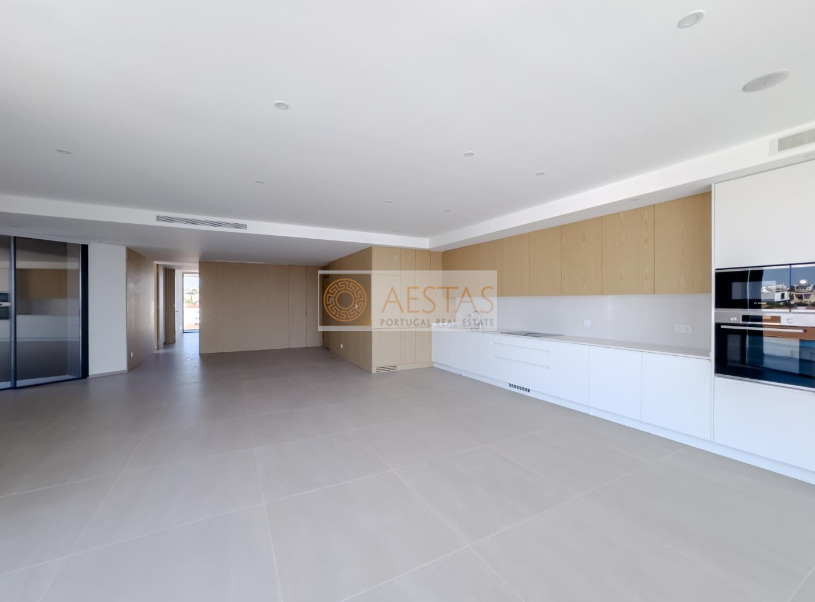 3 bed Apartment in Lagos, Western Algarve