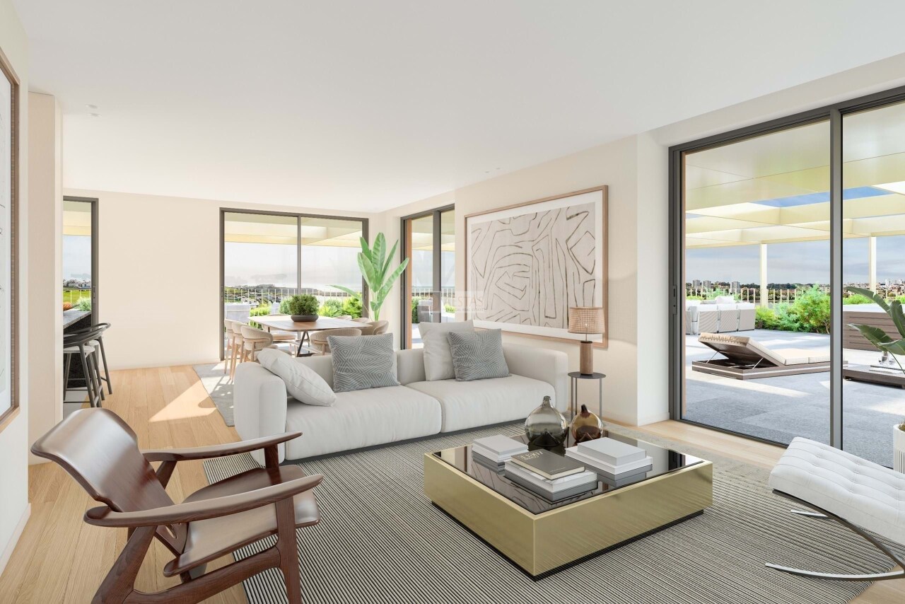 4 bed Apartment in Vila Nova de Gaia, Porto