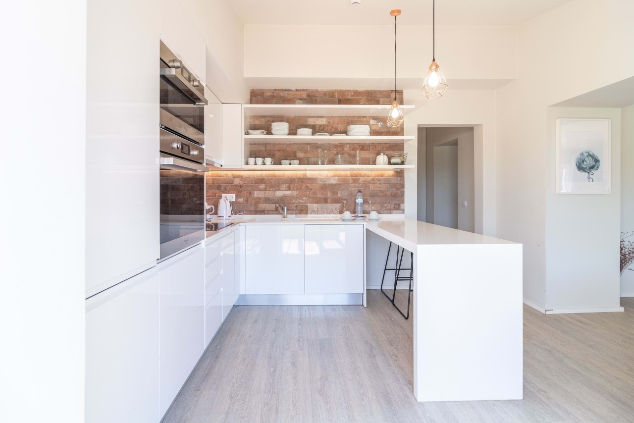 3 bed Villa in Carvoeiro, Lagoa, Western Algarve