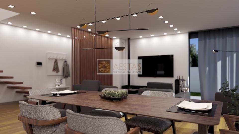 4 bed Villa in Vila Nova de Gaia, Porto