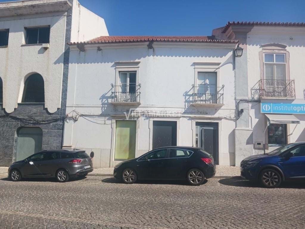 Building in Portel, Évora