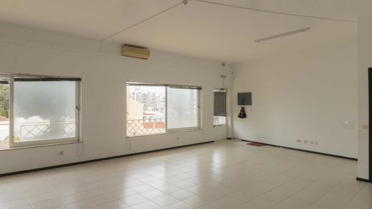 Commercial / Business in Lagos, Western Algarve