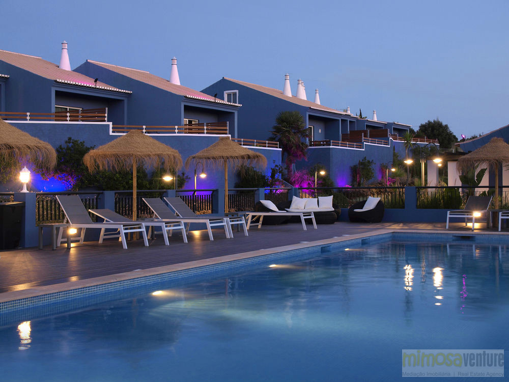 10 bed Commercial / Business in Lagos, Western Algarve