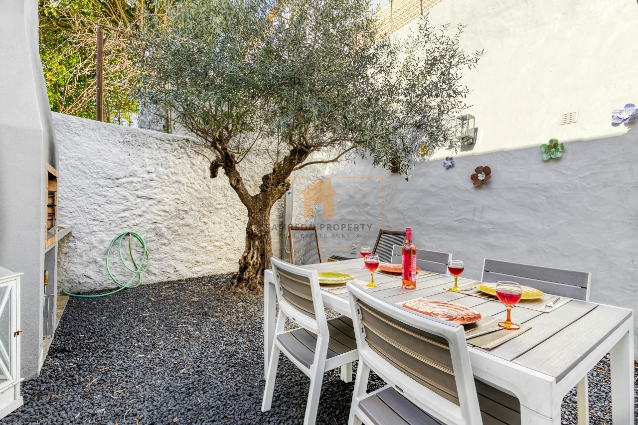 1 bed Villa in Lagoa, Western Algarve