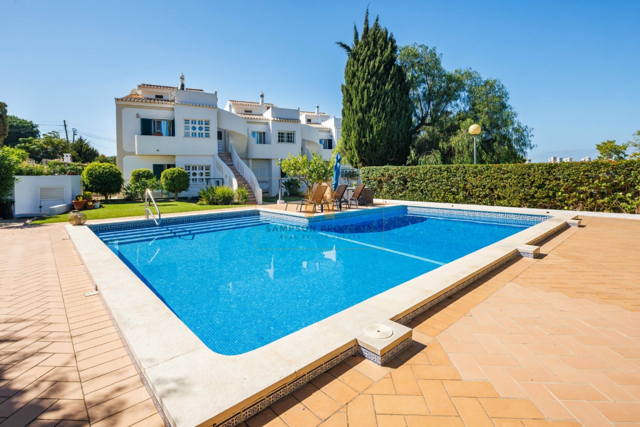 2 bed Apartment in Lagoa, Western Algarve