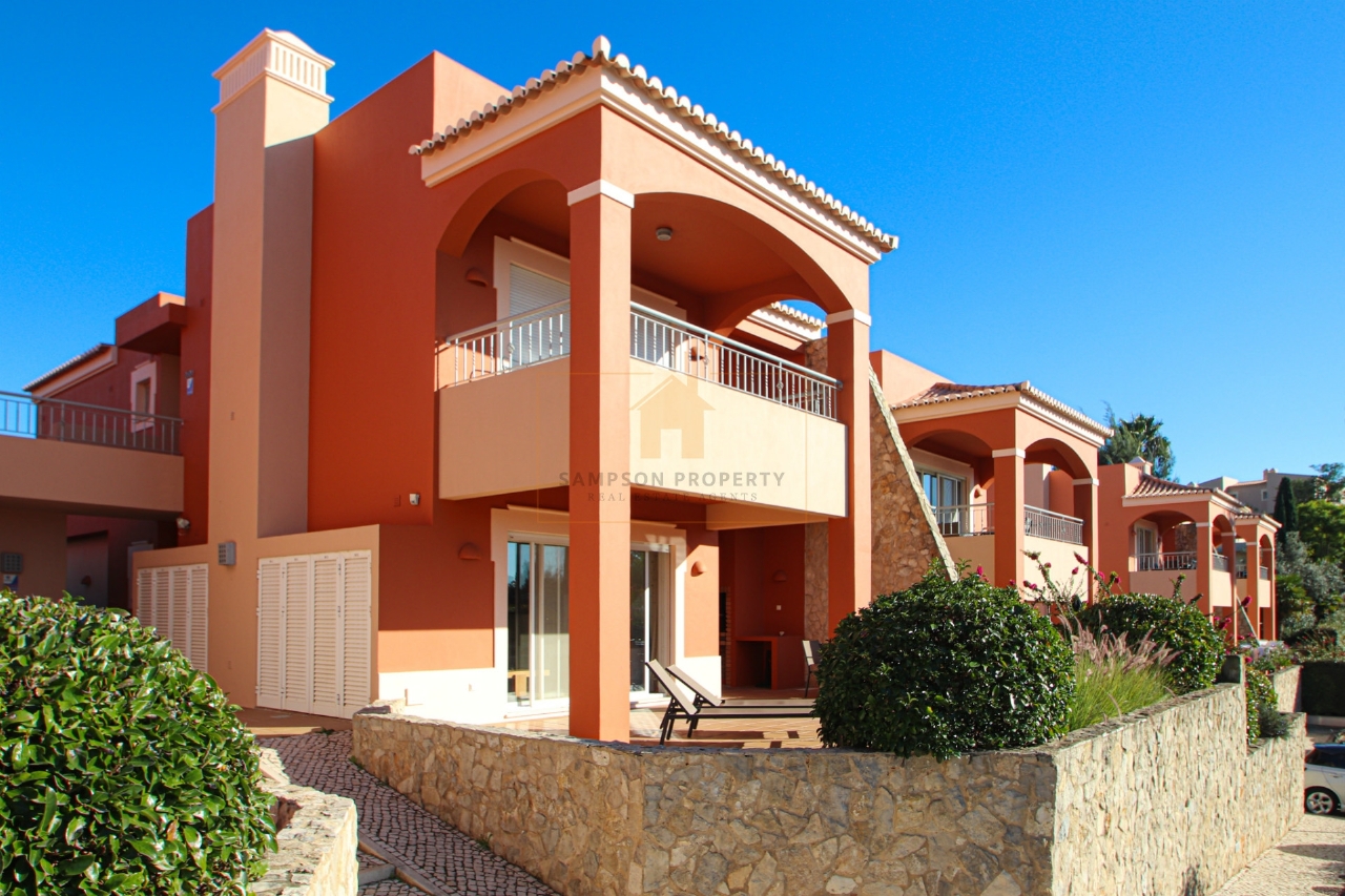 2 bed Apartment in Lagoa, Western Algarve