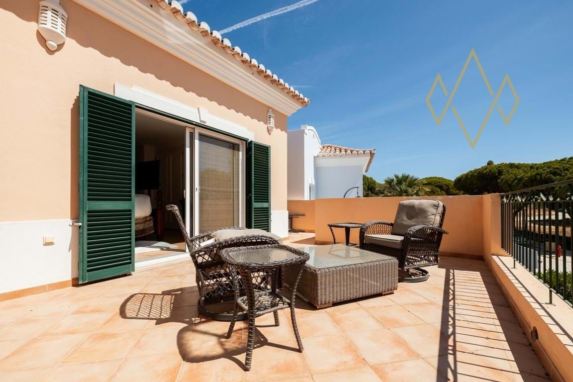 3 bed Villa in Almancil, Loulé, Central Algarve
