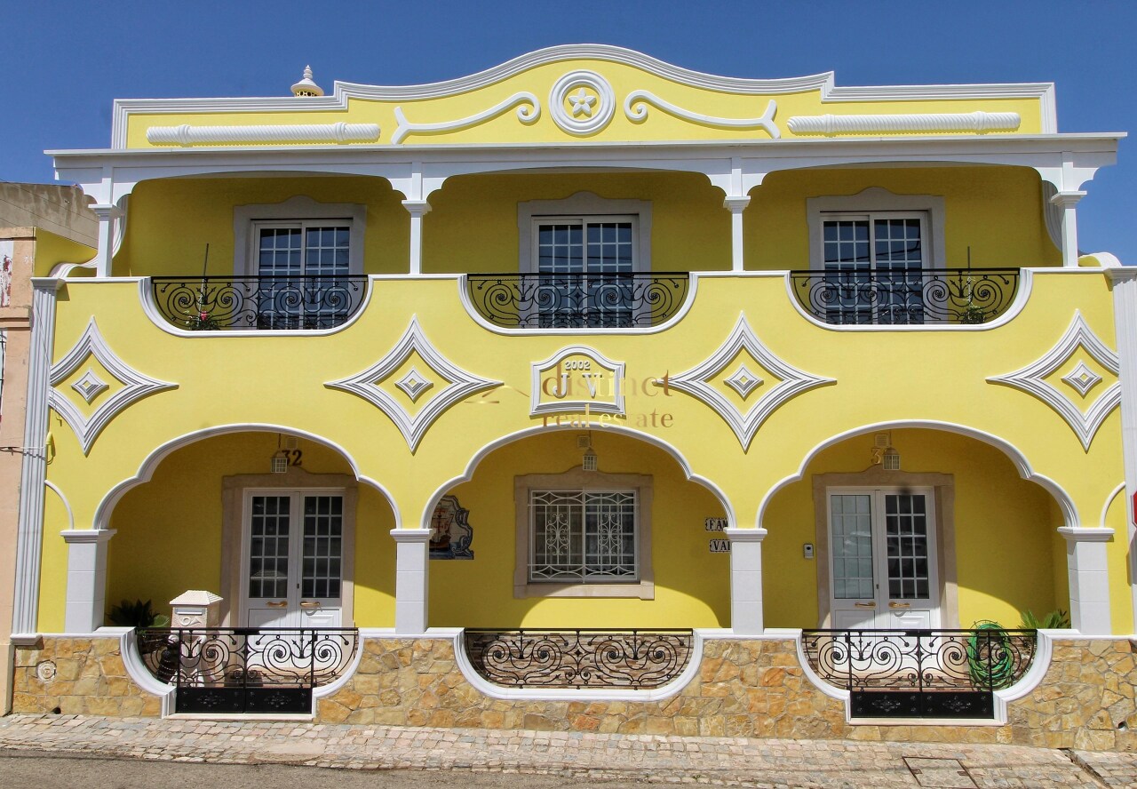 3 bed Villa in Loulé, Central Algarve