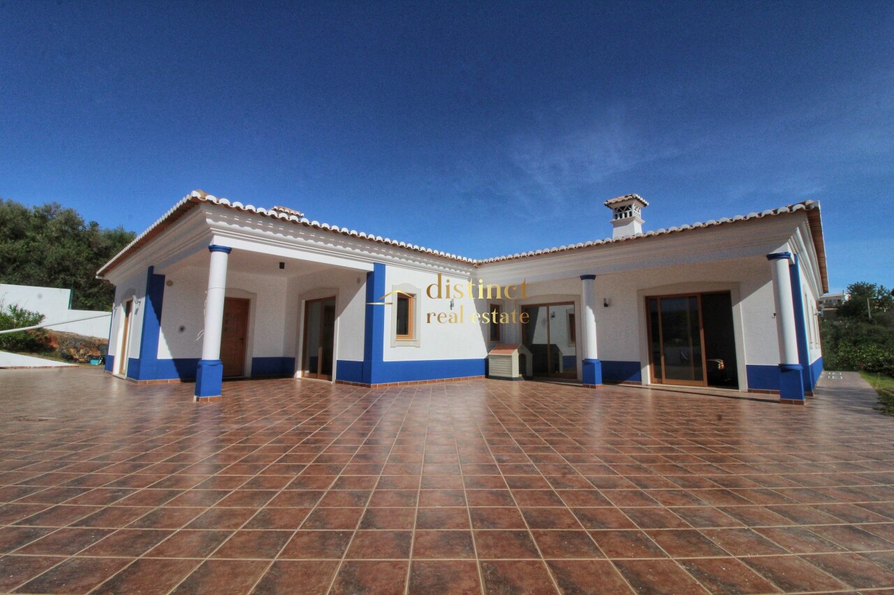4 bed Villa in Boliqueime, Loulé, Central Algarve