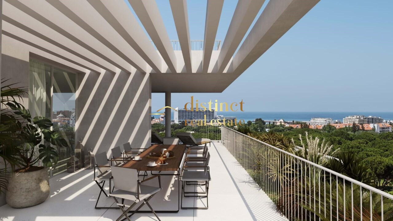 3 bed Apartment in Quarteira, Loulé, Central Algarve