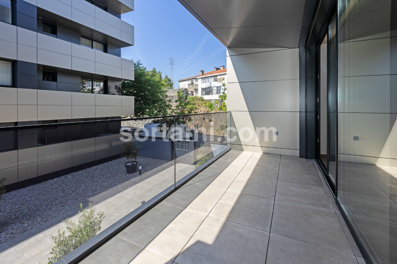 2 bed Apartment in Vila Nova de Gaia, Porto