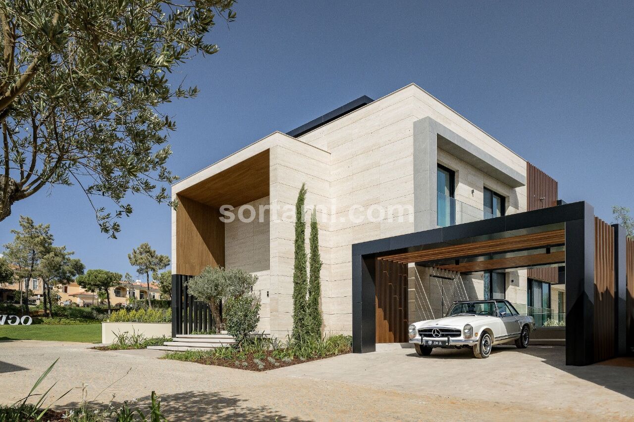 4 bed Villa in Loulé, Central Algarve