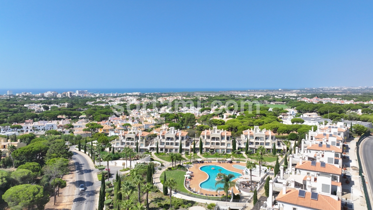 2 bed Apartment in Loulé, Central Algarve