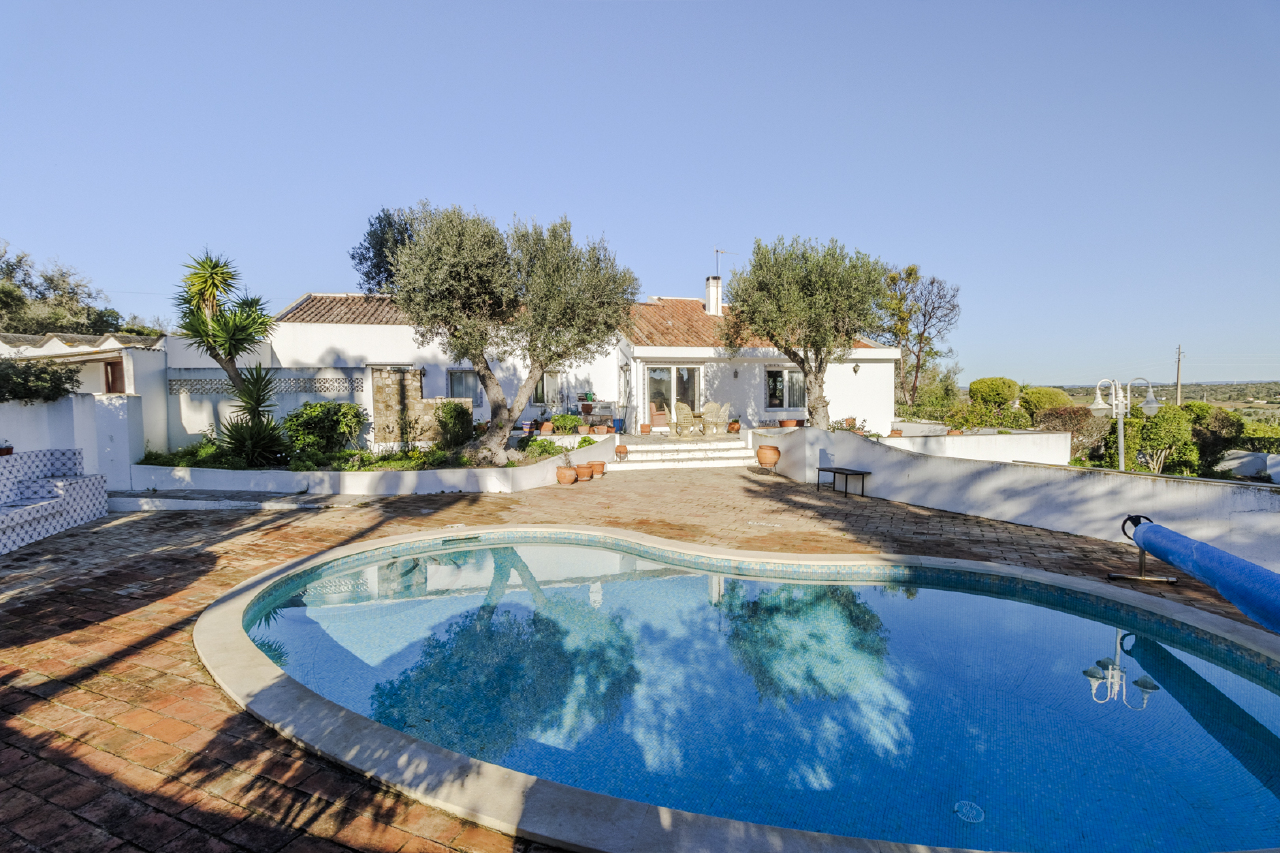 3 bed Villa in Luz, Lagos, Western Algarve