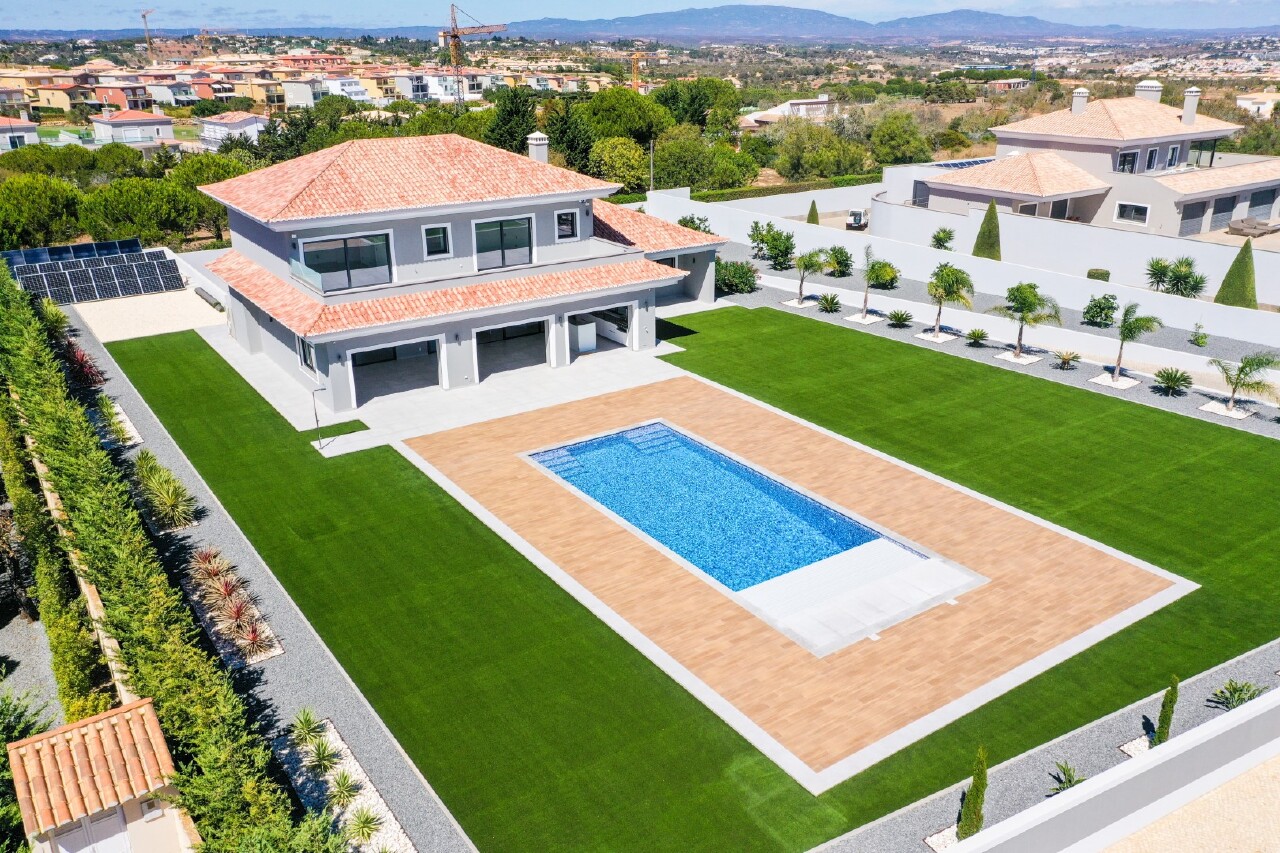 5 bed Villa in Lagos, Western Algarve