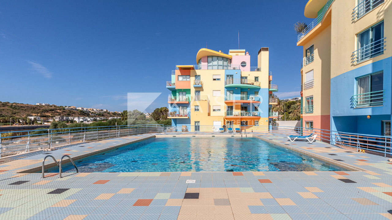 2 bed Apartment in Albufeira, Central Algarve