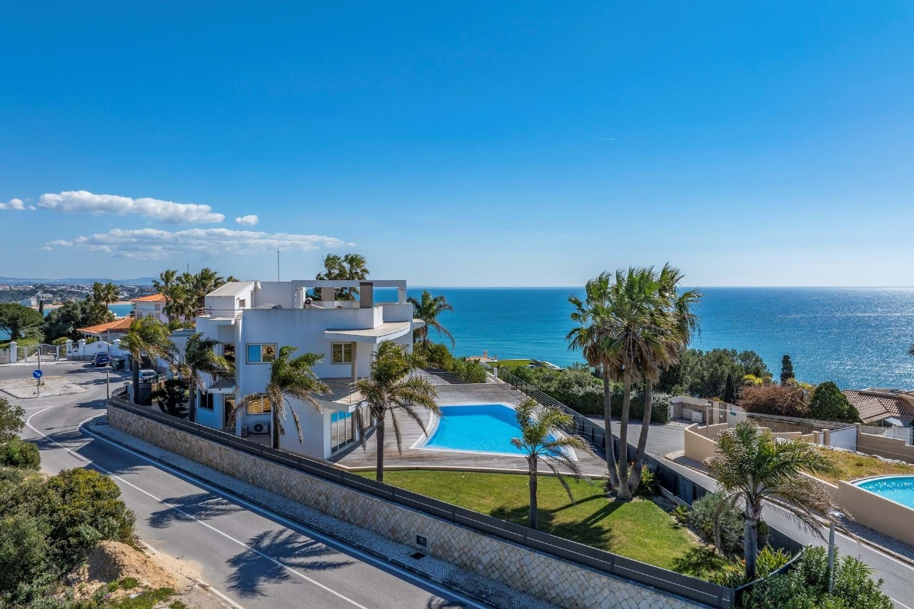 6 bed Villa in Albufeira, Central Algarve