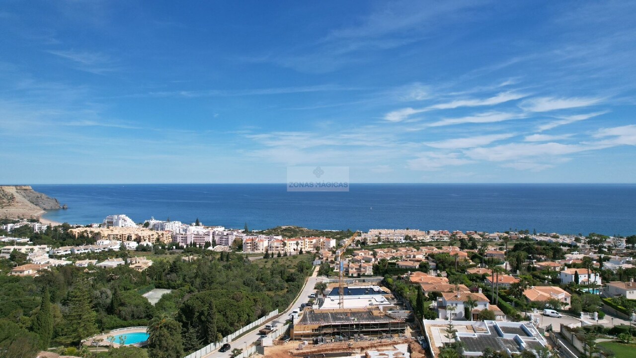 4 bed Plot / Land in Luz, Lagos, Western Algarve