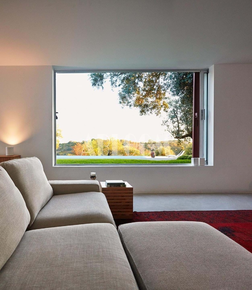 3 bed Villa in Santa Bárbara de Nexe, Faro, Central Algarve