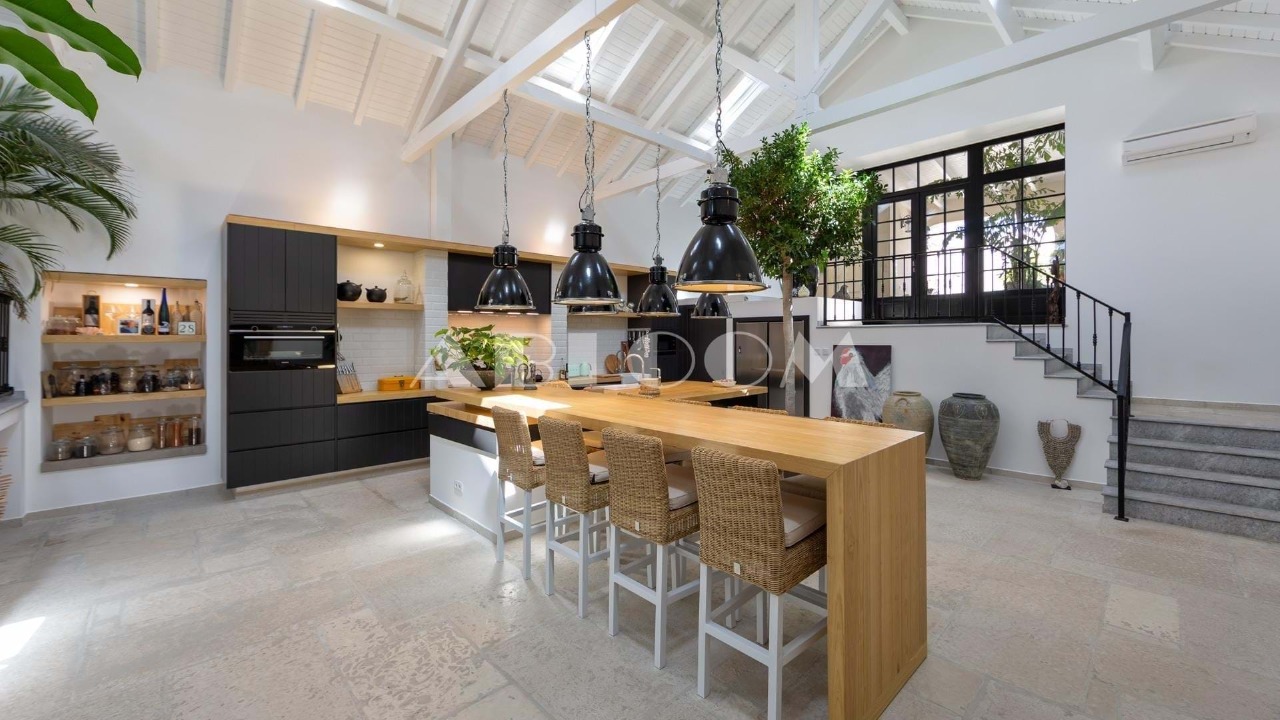 4 bed Villa in São Brás de Alportel, Western Algarve