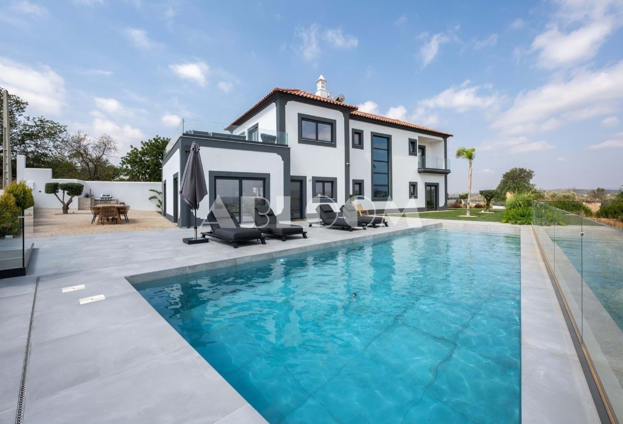 4 bed Villa in Boliqueime, Loulé, Central Algarve
