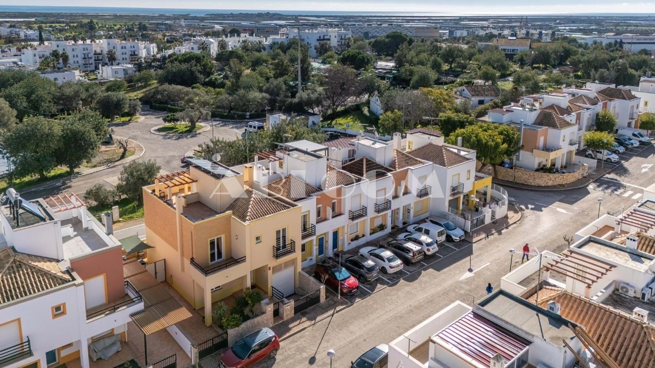 3 bed Villa in Tavira, Eastern Algarve