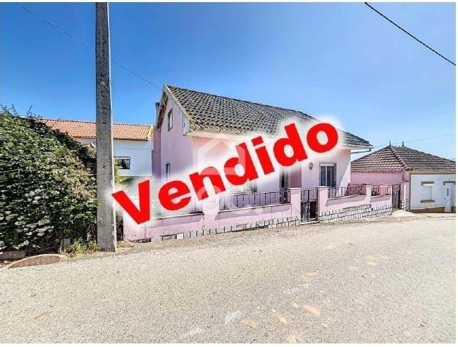 3 bed Villa in Bombarral, Leiria