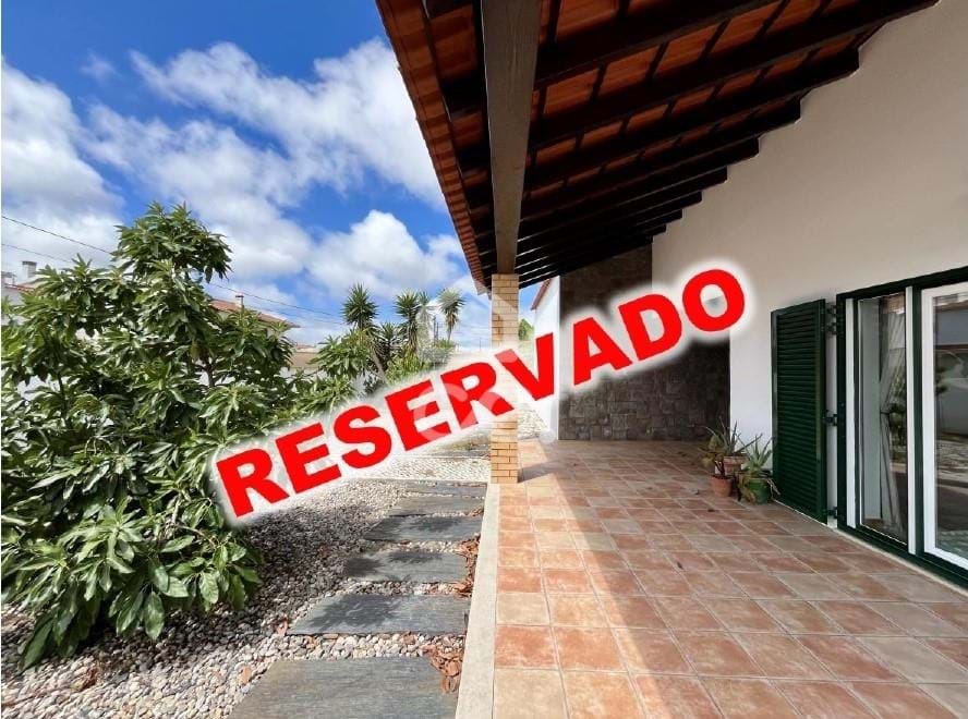 3 bed Villa in Caldas da Rainha, Leiria