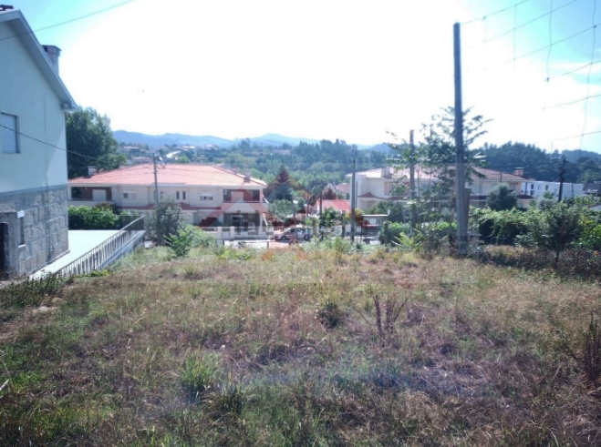 Plot / Land in Guimarães, Braga