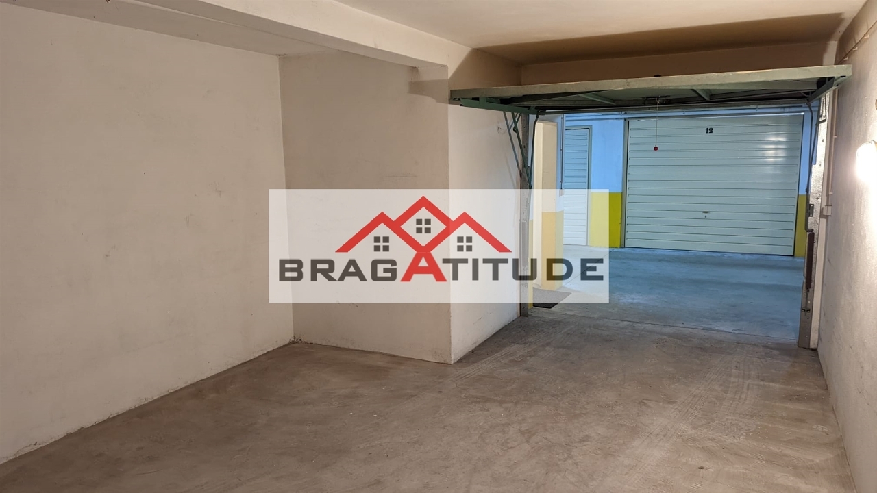 Garage / Parkeerplaats in Braga