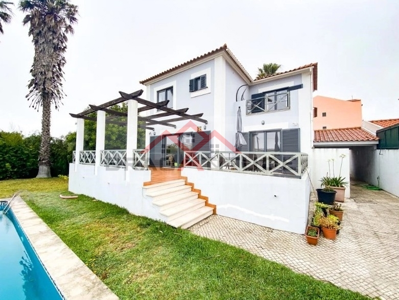 4 bed Villa in Cascais, Lisboa