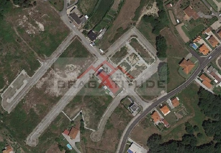 Plot / Land in Póvoa de Lanhoso, Braga