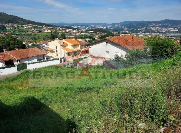 Plot / Land in Vila Nova de Famalicão, Braga