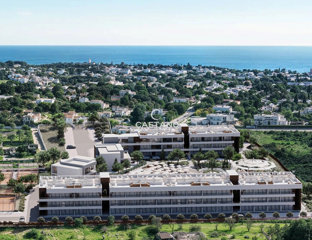 2 bed Apartment in Carvoeiro, Lagoa, Western Algarve