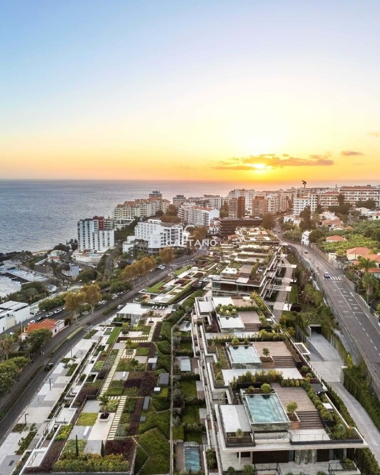 2 bed Appartement in São Martinho, Funchal, Madeira