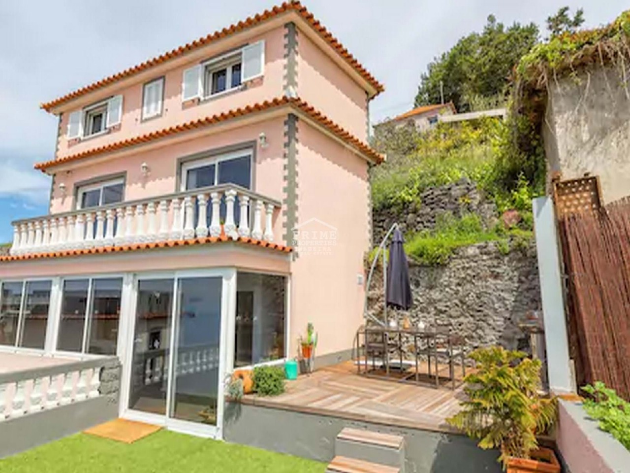 2 bed Villa in Fajã da Ovelha, Calheta, Madeira