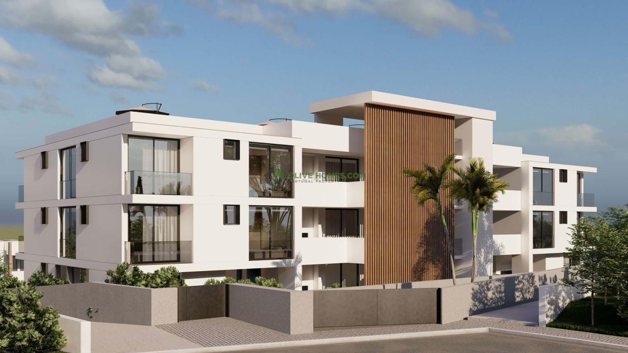 2 bed Apartment in Carvoeiro, Lagoa, Western Algarve