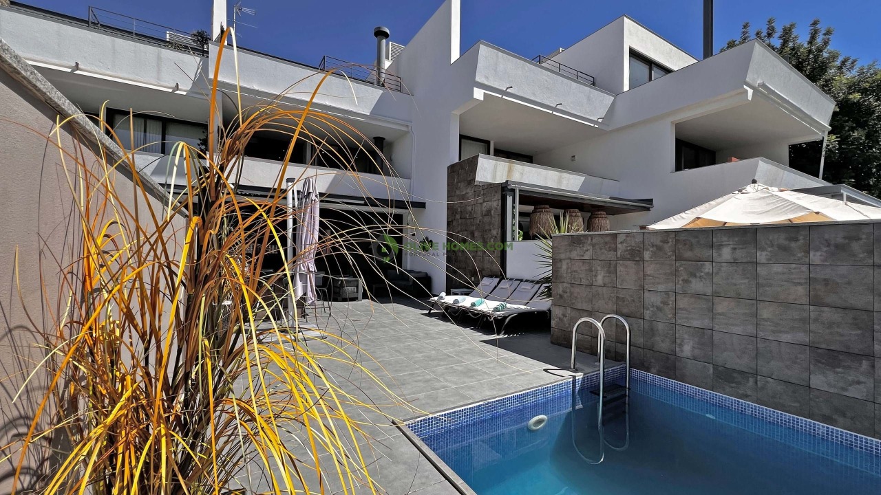 3 bed Villa in Almancil, Loulé, Central Algarve