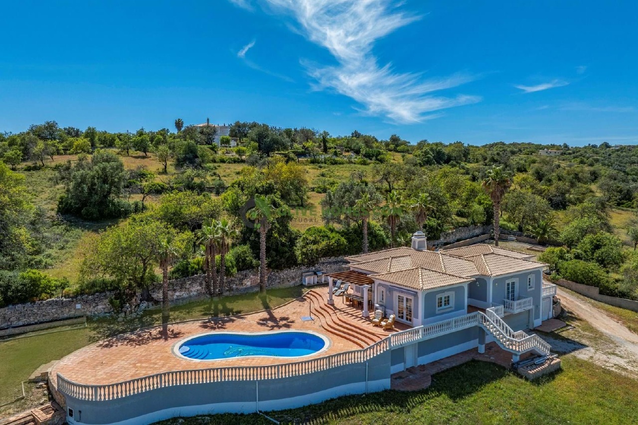 4 bed Villa in Boliqueime, Loulé, Central Algarve