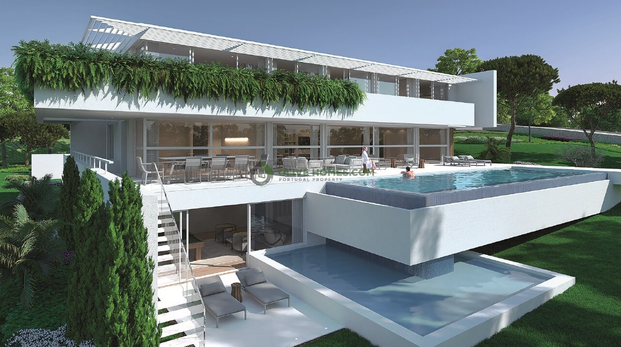 5 bed Villa in Loulé, Central Algarve