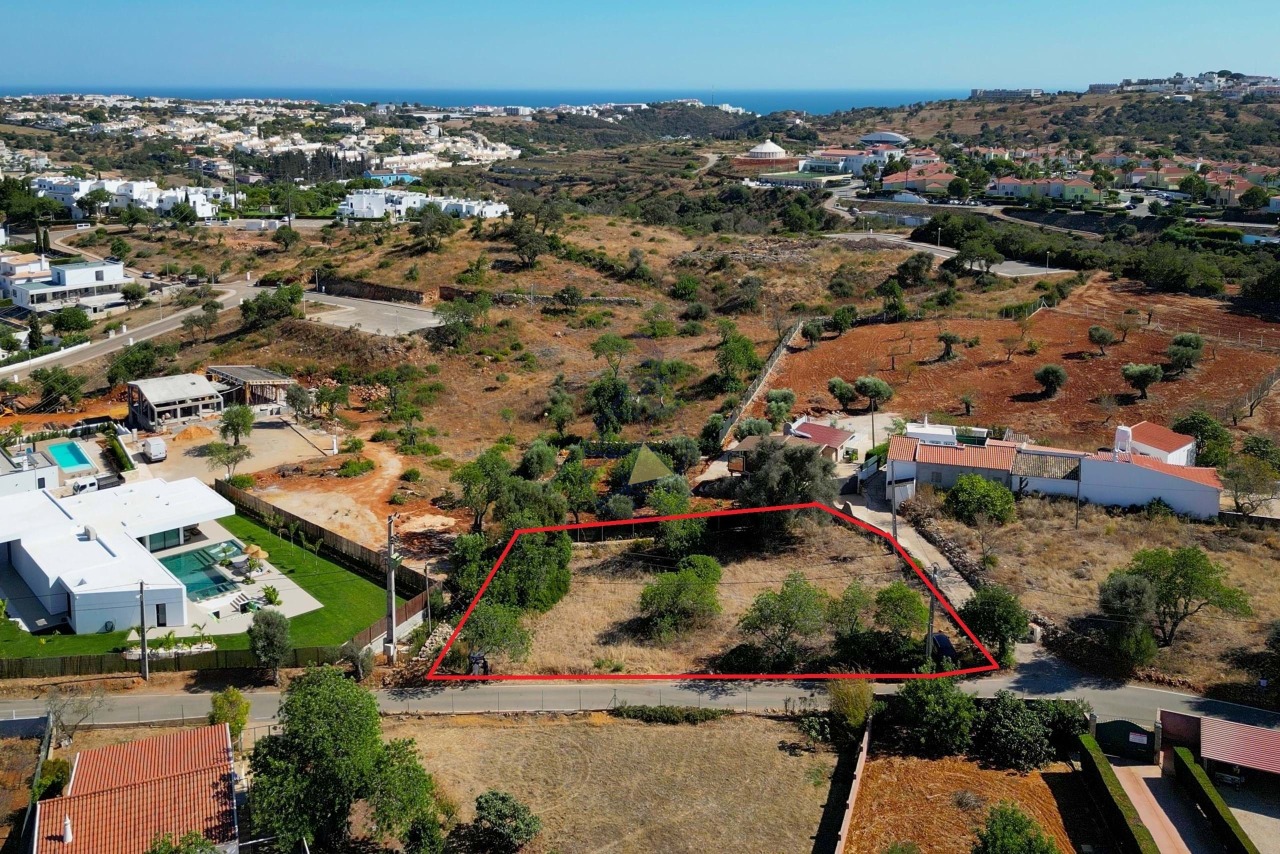 Plot / Land in Albufeira, Central Algarve
