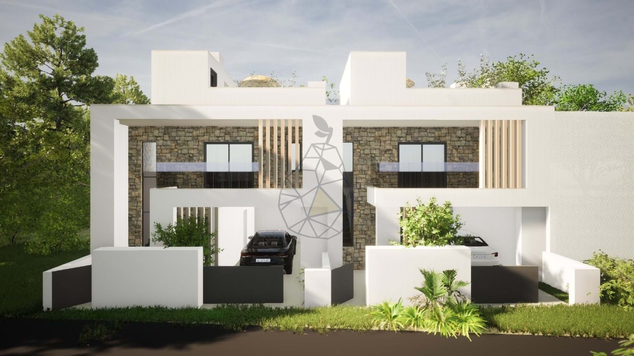 3 bed Villa in Alvor, Portimão, Western Algarve