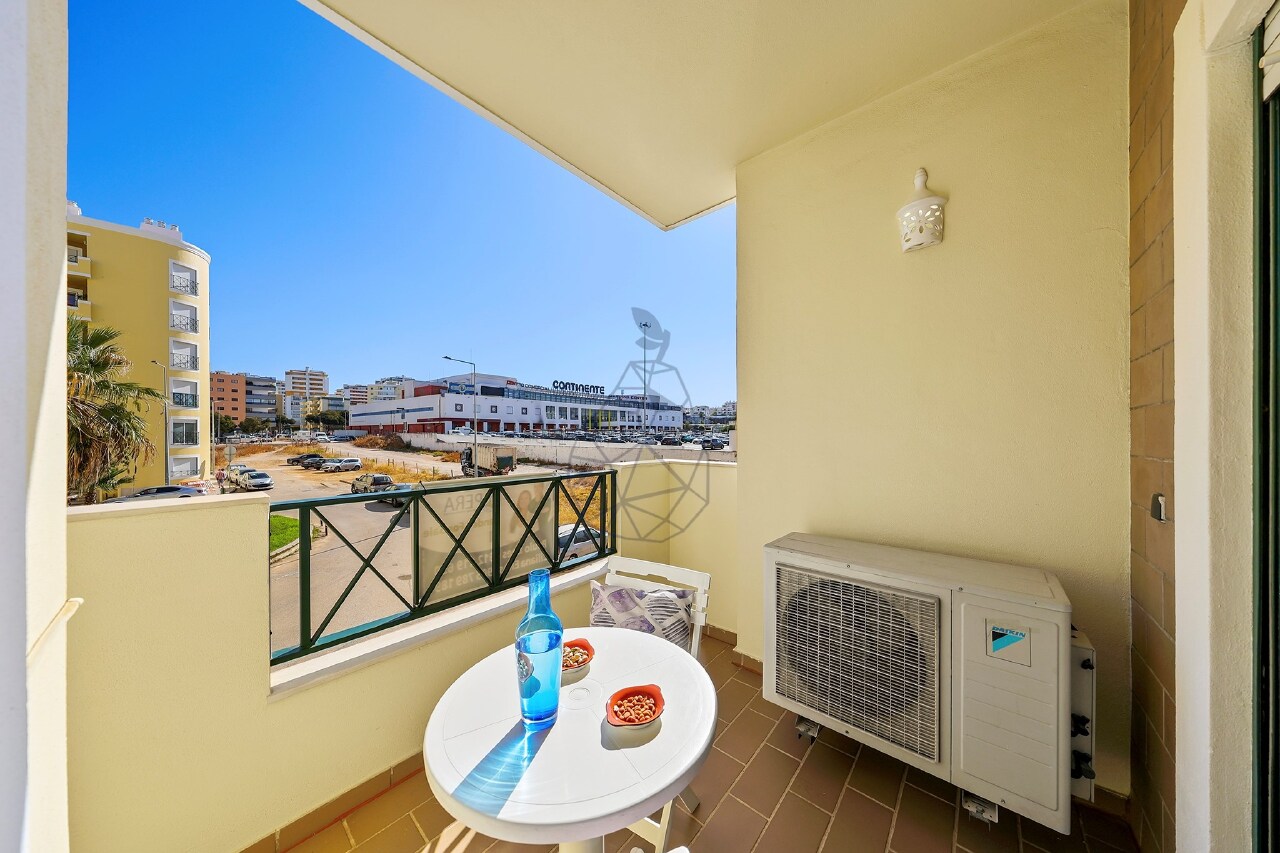2 bed Apartment in Portimão, Western Algarve