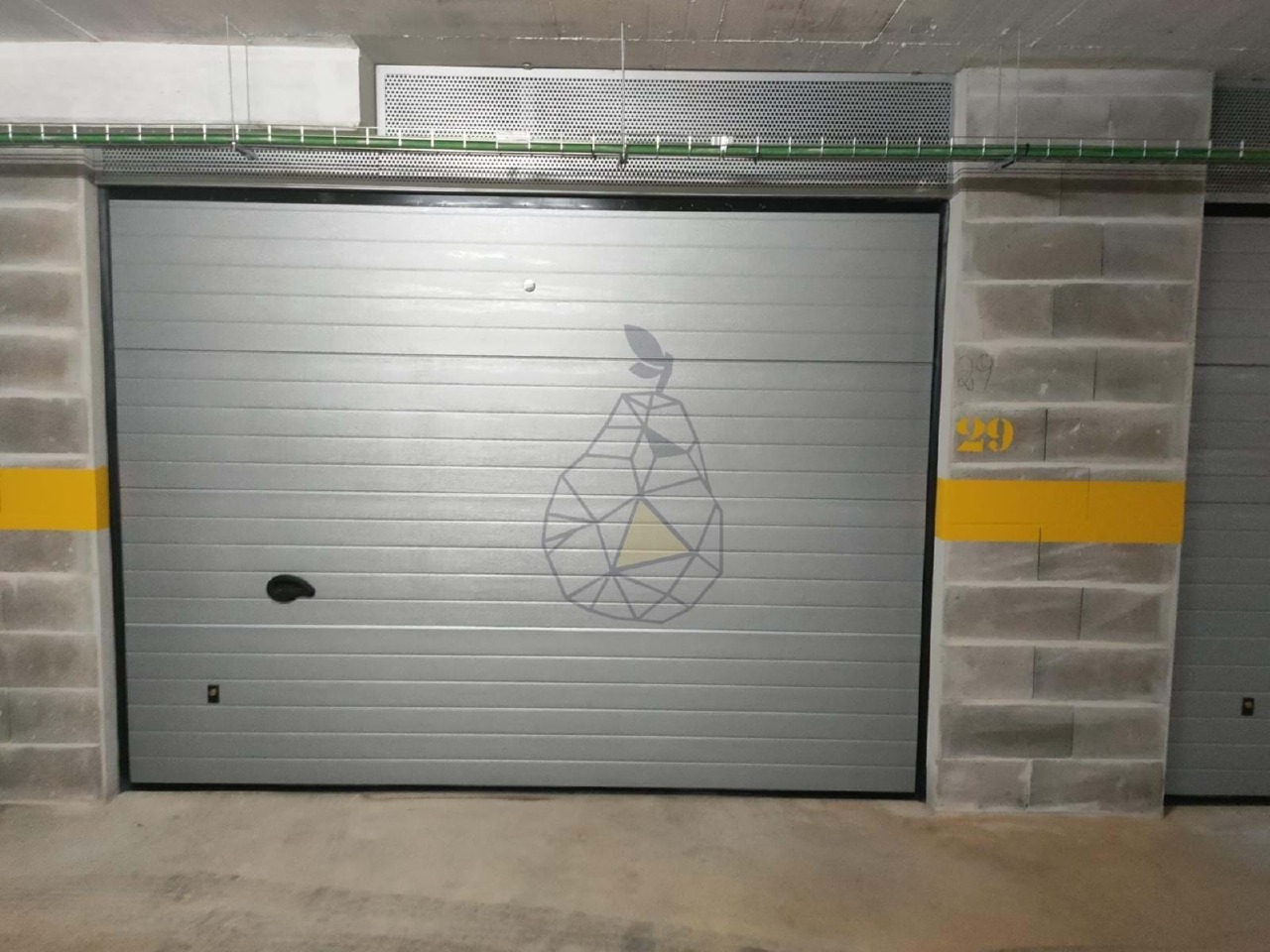 Garage / Parcheggio in Portimão, Western Algarve