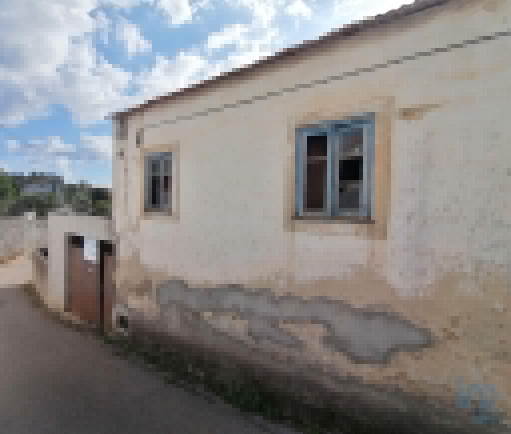 3 bed Villa in Miranda do Corvo, Coimbra