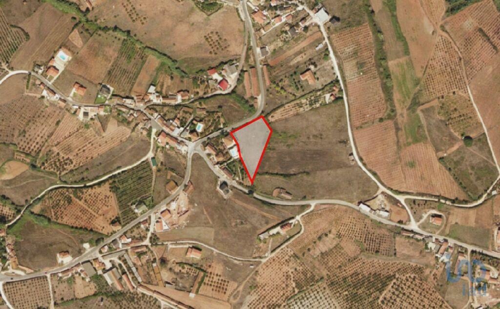 Plot / Land in Cadaval, Lisboa