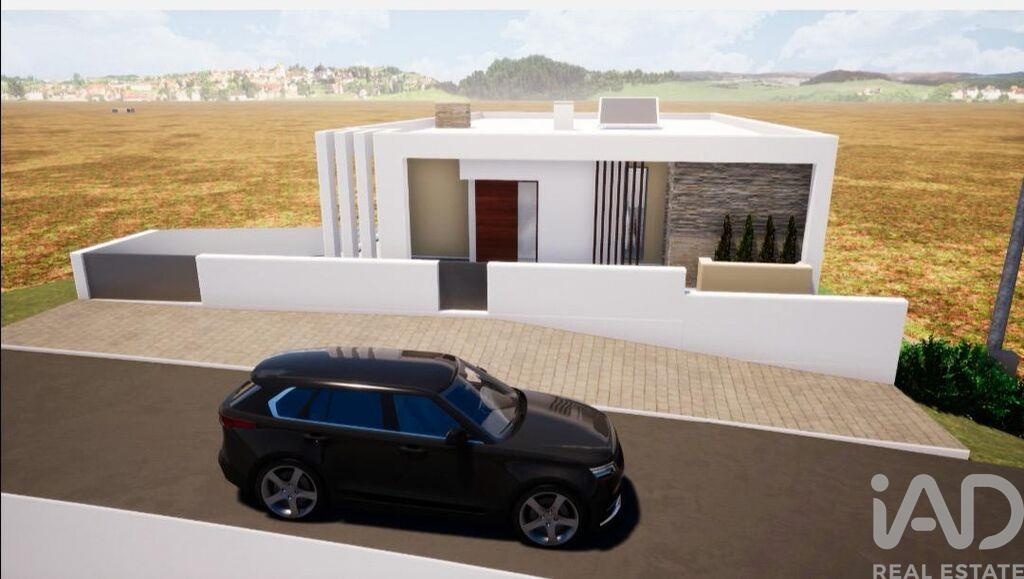 Plot / Land in Cadaval, Lisboa