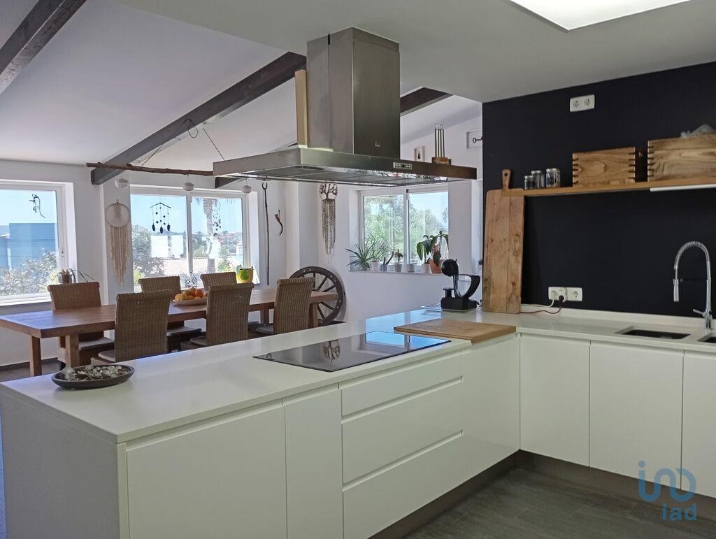 3 bed Villa in Portimão, Western Algarve