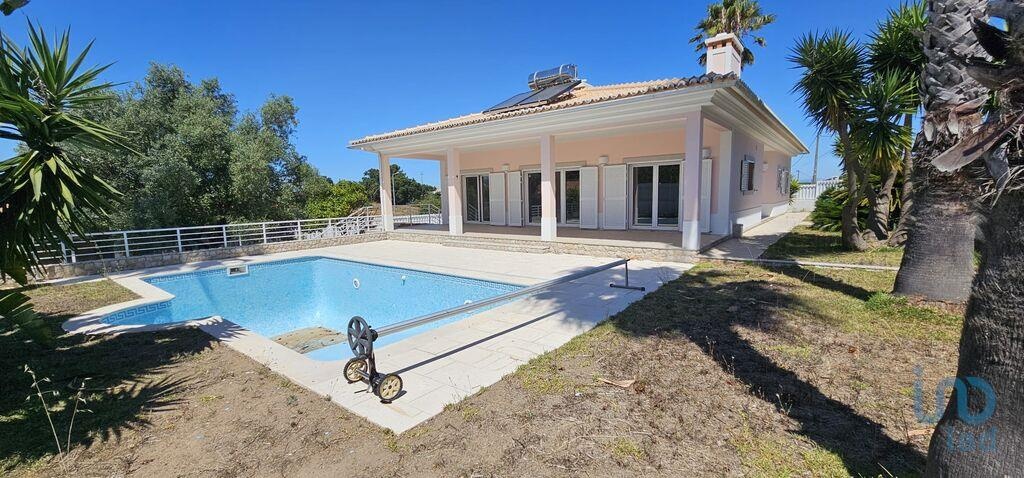 5 bed Villa in Sesimbra, Setúbal